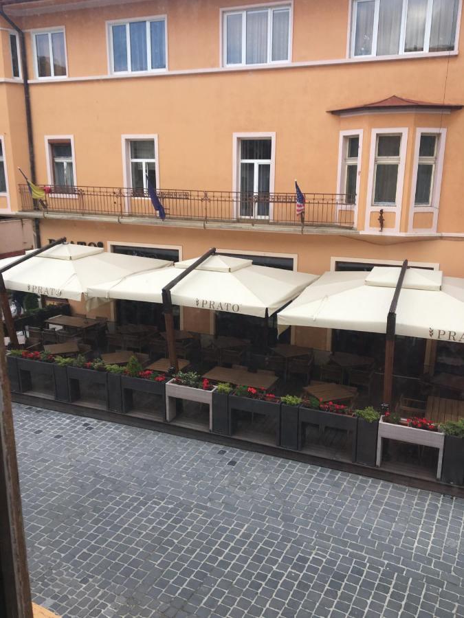 Aristocrat Vintage Apartment Braşov Esterno foto