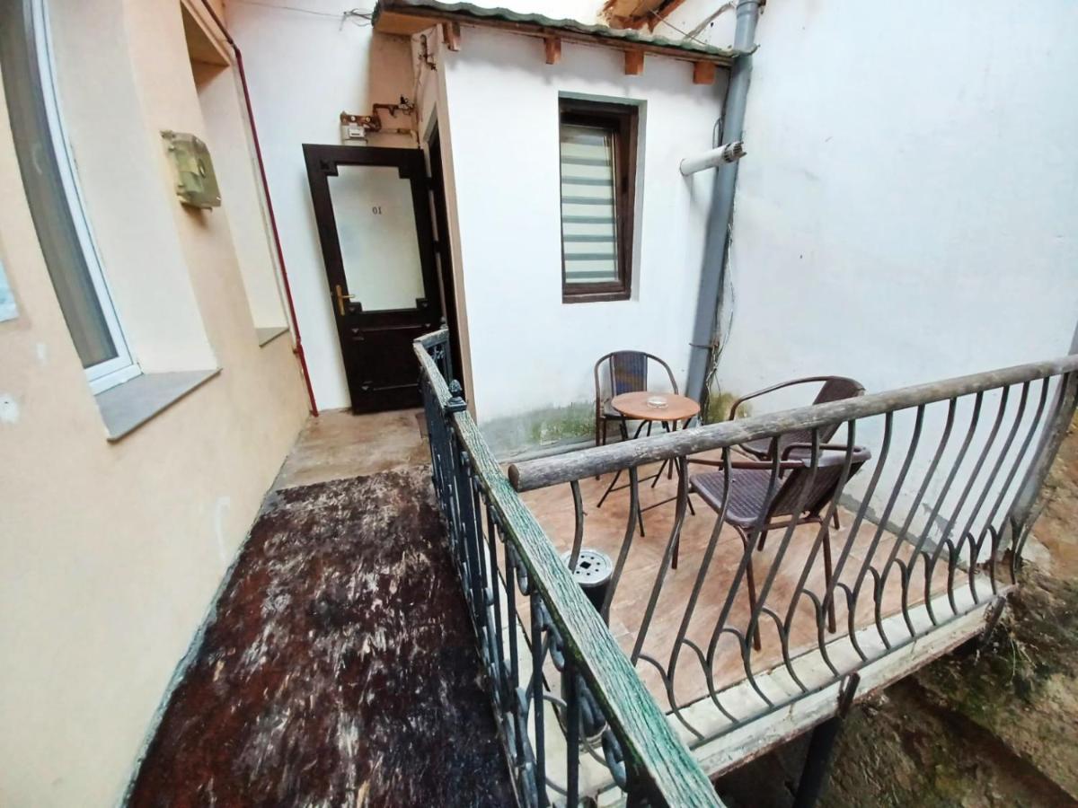 Aristocrat Vintage Apartment Braşov Esterno foto